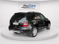 Usado Mercedes ML320 224 CV (164 kW) 2006 Negro SUV