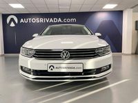 Usado VW Passat Advance 150 CV (110 kW) 2018 Blanco puro Berlina