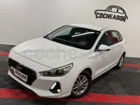 Usado Hyundai i30 120 CV (88 kW) 2018 Blanco Berlina