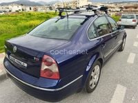Usado VW Passat Highline 130 CV (95 kW) 2001 Azul Berlina