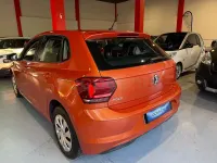 Usado VW Polo Advance 95 CV (69 kW) 2018 Naranja Utilitario