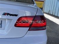 Begagnad BMW 320 177 HK (130 kW) 2008 Vit Sportkupé