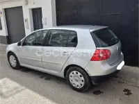 Usado VW Golf IV Trendline 102 CV (75 kW) 2005 Gris / plata Berlina
