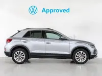 Usado VW T-Roc 115 CV (84 kW) 2025 Gris / plata SUV
