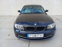 Usado BMW 120 177 CV (130 kW) 2008 Negro Utilitario
