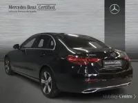 Usado Mercedes C300e Avantgarde 313 CV (230 kW) 2023 Inval. black  nonmetallic color paint Berlina