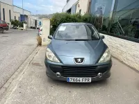 Usado Peugeot 307 90 CV (66 kW) 2007 Plateado Utilitario
