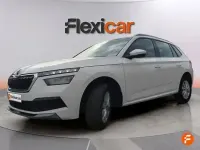 Usado Skoda Kamiq Ambition 110 CV (80 kW) 2021 Blanco SUV