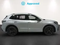 Usado VW Tiguan R-line 150 CV (110 kW) 2025 Plateado SUV