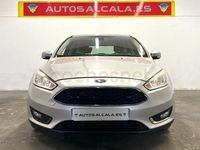 Usado Ford Focus Trend 120 CV (88 kW) 2016 Gris / plata Berlina