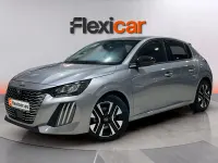 Usado Peugeot 208 Allure 101 CV (74 kW) 2025 Gris Utilitario
