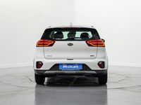 Usado Kia Niro 141 CV (103 kW) 2021 Blanco SUV
