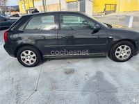 Usado Audi A3 Ambiente 115 CV (84 kW) 2002 Negro Utilitario