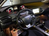 Usado Peugeot 308 Allure 92 CV (67 kW) 2014 Gris / plata Berlina