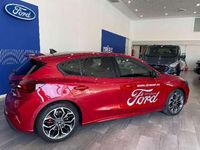 Usado Ford Focus ST-Line X 125 CV (91 kW) 2023 Rojo Utilitario