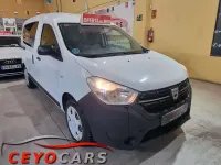 Usado Dacia Dokker Essentiel 95 CV (69 kW) 2019 Blanco Monovolumen