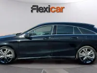 Usado Mercedes CLA220 Shooting Brake 170 CV (125 kW) 2019 Negro Familiar