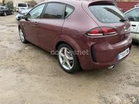 Usado Seat Leon Reference 140 CV (102 kW) 2005 Granate Utilitario