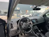 Usado Skoda Karoq Ambition 150 CV (110 kW) 2021 Gris / plata SUV