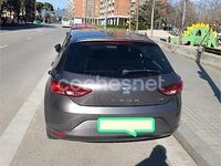 Usado Seat Leon Style 105 CV (77 kW) 2015 Gris / plata Berlina