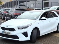 Usado Kia Ceed 101 CV (74 kW) 2021 Blanco Utilitario