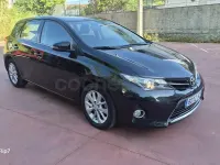 Usado Toyota Auris Active 132 CV (97 kW) 2014 Negro Berlina