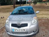 Usado Toyota Yaris Luna 87 CV (63 kW) 2006 Gris / plata Berlina