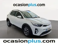 Usado Kia Stonic 100 CV (73 kW) 2025 Blanco SUV