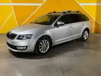Usado Skoda Octavia Style 110 CV (80 kW) 2015 Gris / plata Familiar