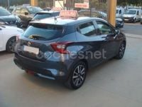 Usado Nissan Micra Acenta 90 CV (66 kW) 2018 Gris Utilitario
