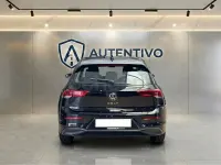 Usado VW Golf VIII 110 CV (80 kW) 2020 Negro Berlina