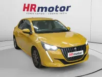 Usado Peugeot 208 Style 102 CV (75 kW) 2021 Amarillo Utilitario