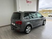 Usado VW Touran Advance 140 CV (102 kW) 2015 Gris / plata Monovolumen