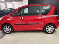 Usado Peugeot 1007 75 CV (55 kW) 2007 Rojo Monovolumen