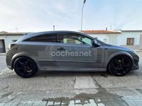 Usado Opel Astra GTC Sport 120 CV (88 kW) 2006 Gris / plata Berlina