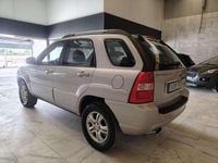 Usado Kia Sportage 140 CV (102 kW) 2008 Plateado SUV