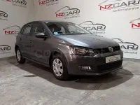 Usado VW Polo Advance 60 CV (44 kW) 2012 Gris / plata Utilitario