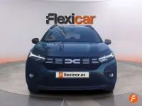 Usado Dacia Jogger Extreme 101 CV (74 kW) 2024 Verde Monovolumen