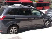 Usado Ford Grand C-Max Trend 116 CV (85 kW) 2014 Gris Monovolumen
