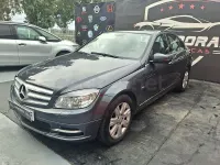 Usado Mercedes C220 Avantgarde 170 CV (125 kW) 2010 Azul Berlina