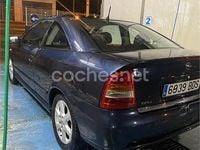 Usado Opel Astra Edition 147 CV (108 kW) 2001 Azul Coupe