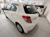 Usado Toyota Yaris Active 90 CV (66 kW) 2013 Blanco Utilitario