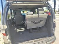 Usado Hyundai H-1 140 CV (102 kW) 2005 Gris / plata Monovolumen