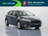 Usado Ford Focus Trend+ 125 CV (91 kW) 2018 Gris Berlina