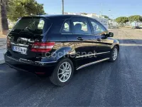 Usado Mercedes B200 140 CV (102 kW) 2009 Negro Monovolumen