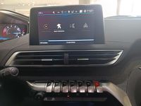 Usado Peugeot 3008 Allure 130 CV (95 kW) 2019 Gris SUV