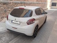 Usado Peugeot 208 110 CV (80 kW) 2019 Blanco Utilitario