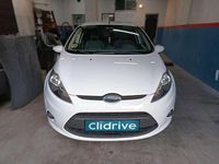 Begagnad Ford Fiesta Trend 70 HK (51 kW) 2011 Vit Halvkombi