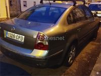 Usado VW Passat Edition 130 CV (95 kW) 2003 Verde Berlina
