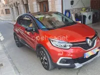 Używany Renault Captur XMOD 120 KM (88 kW) 2017 Czerwony SUV